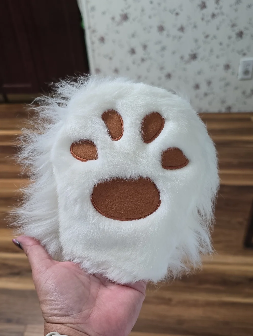 Very Vintage.White Furry Doggie Kids Costume Hooded  Head & Mitts To Cover Hands